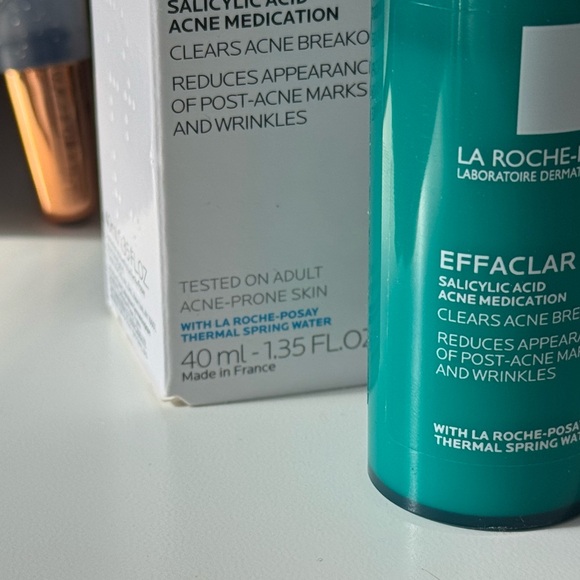La Roche-Posay Effaclar A.Z. Salicylic Acid Acne Treatment - Picture 3 of 5
